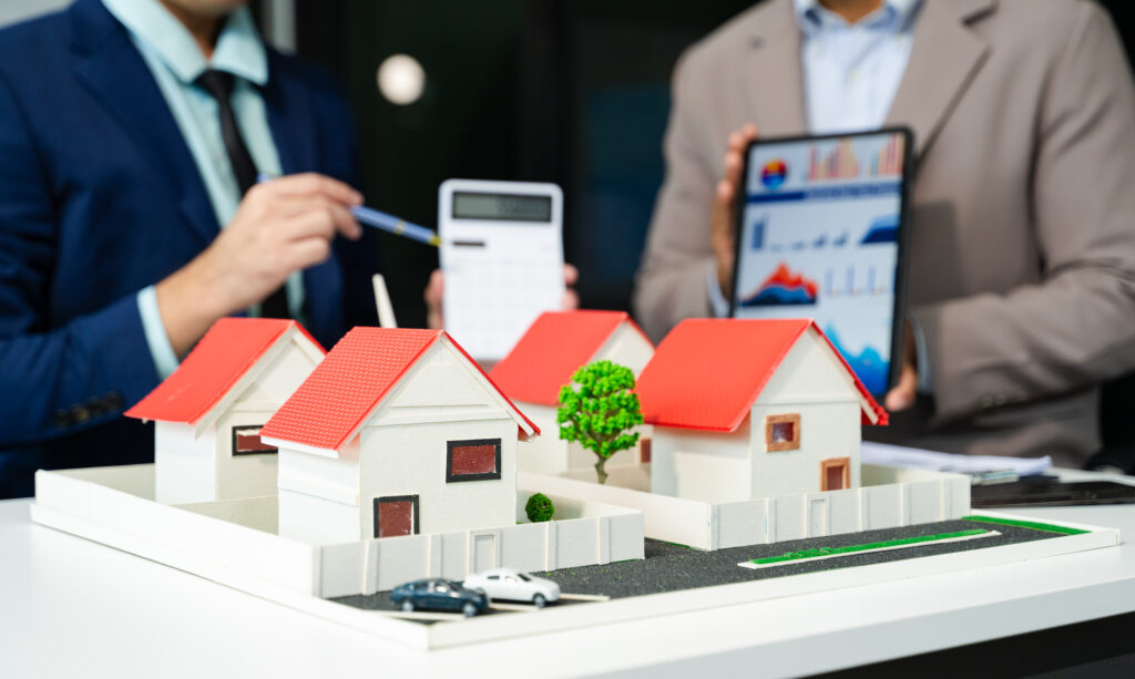 Facebook and Googls Real estate ads